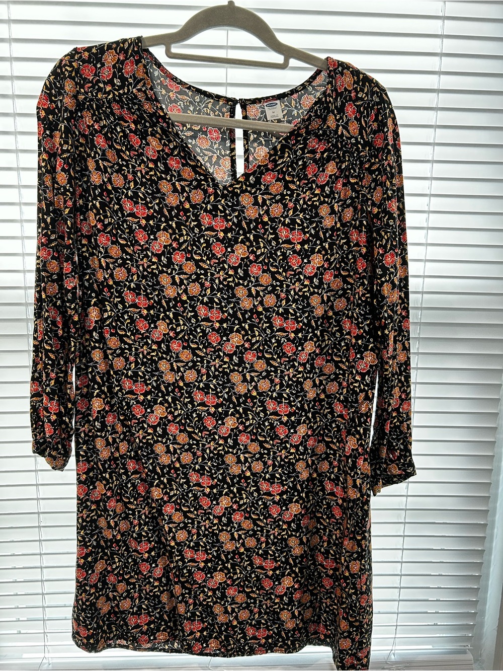 Old Navy Black Long-Sleeve Floral Shift Dress with Pink and Tan Flowers